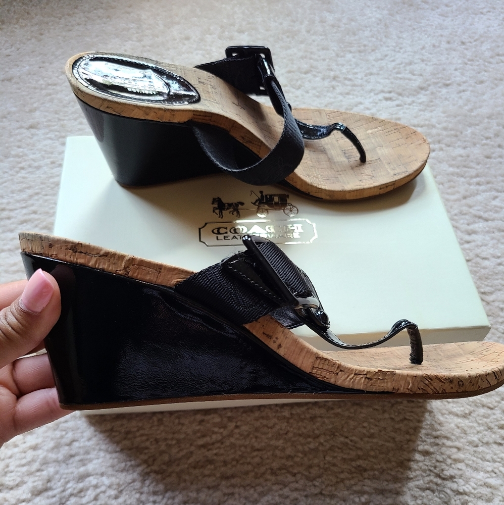 Coach Bernadette Wedge - Picture 2 of 10